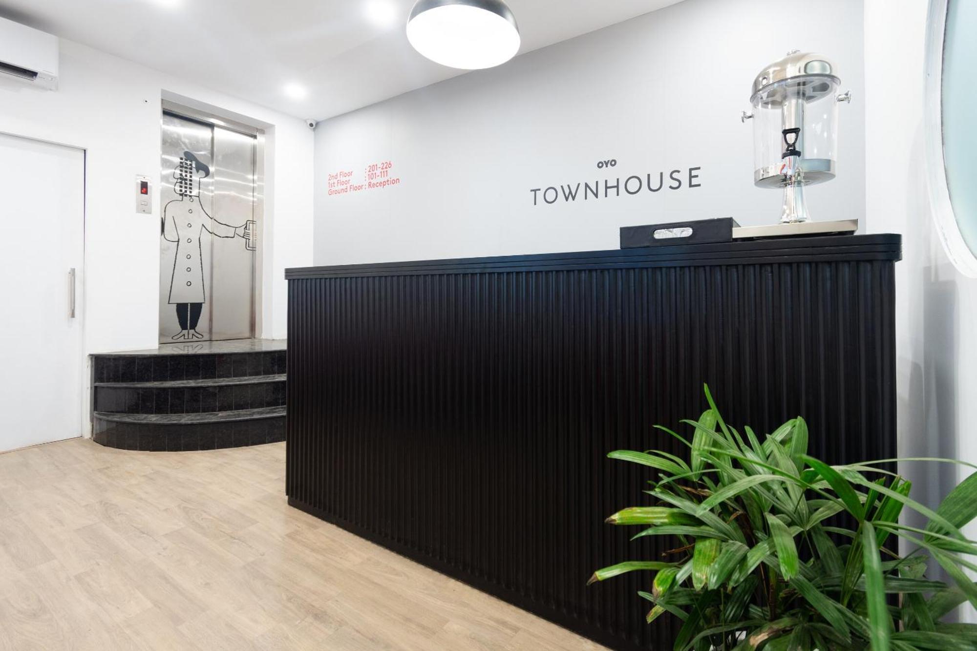 Townhouse Hotel Mannat International โกลกาตา ภายนอก รูปภาพ