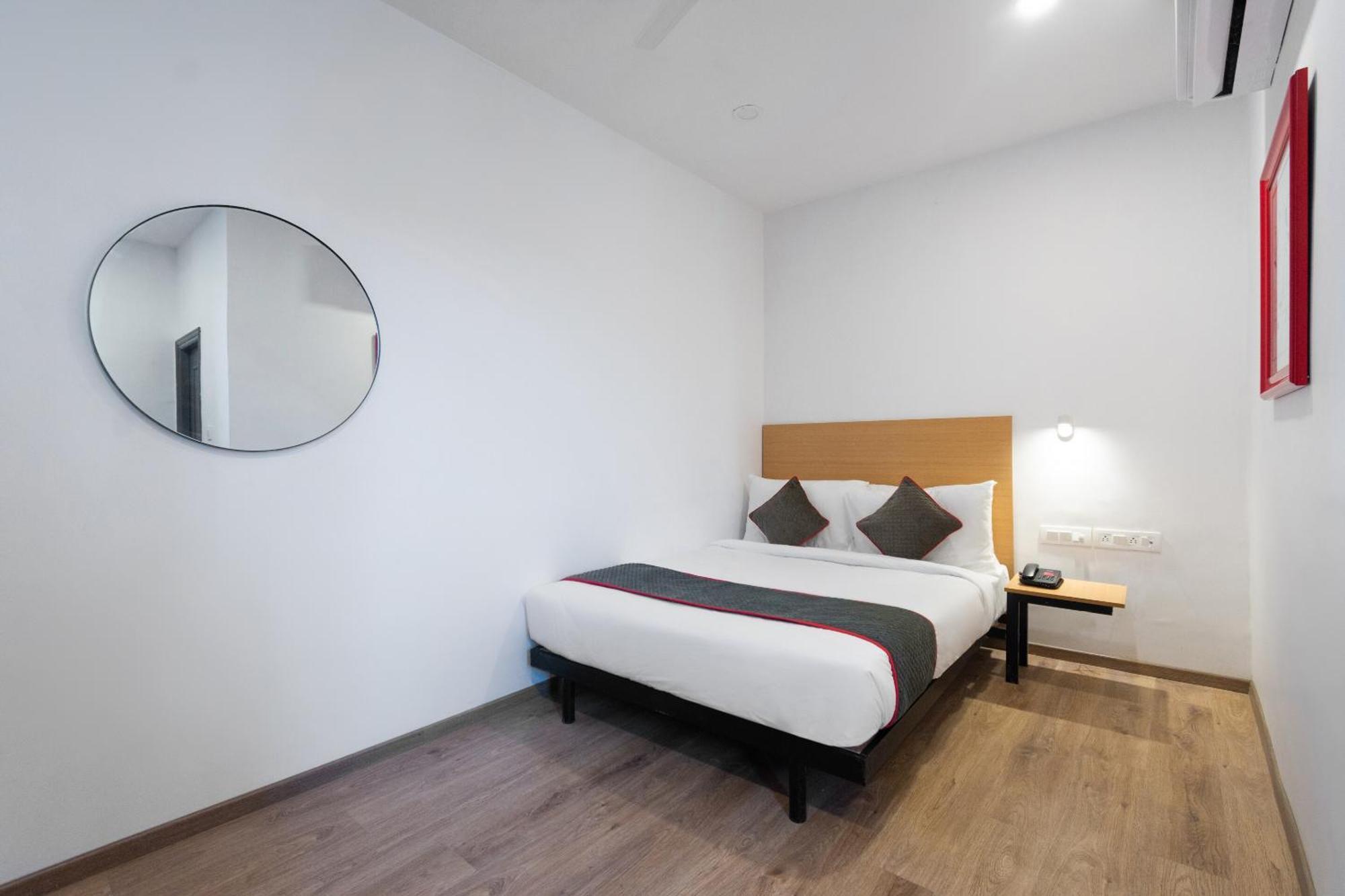 Townhouse Hotel Mannat International โกลกาตา ภายนอก รูปภาพ