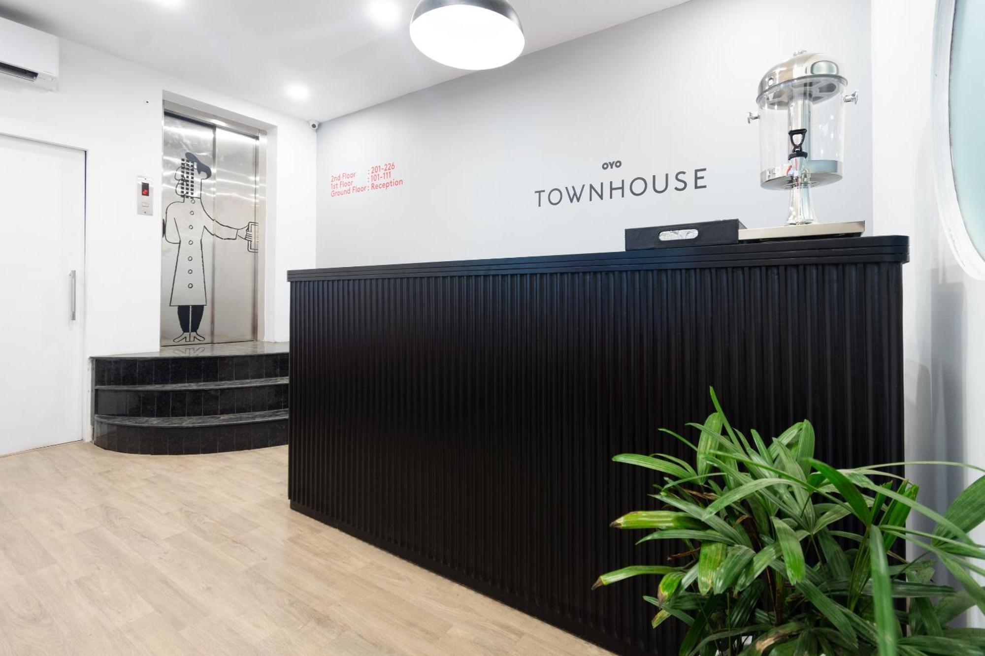 Townhouse Hotel Mannat International โกลกาตา ภายนอก รูปภาพ